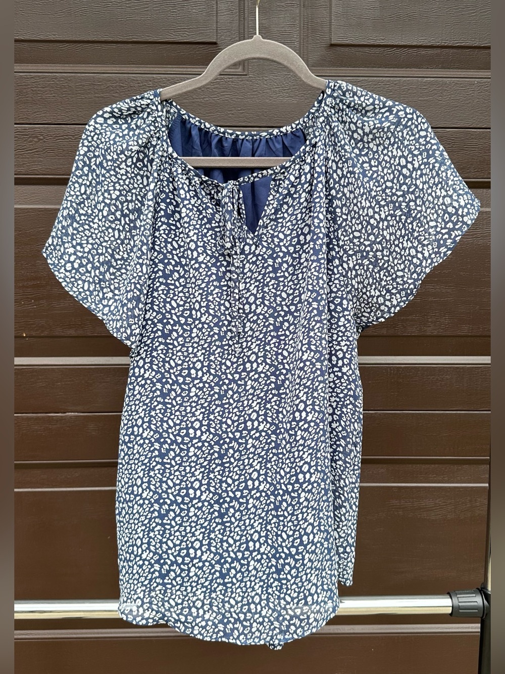 Navy & White Printed Flutter Sleeve Blouse